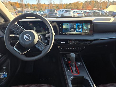 New 2026 Nissan Kicks SR w/ SR Premium Package image 10