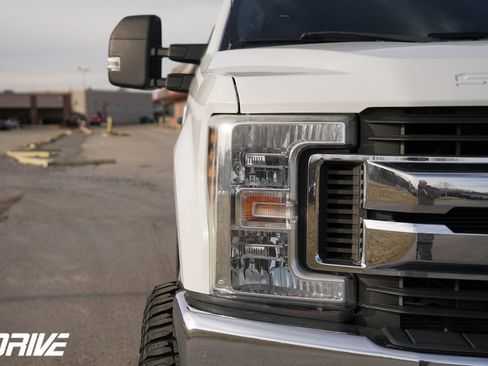 Used 2018 Ford F250 XLT AWD/4WD image 4