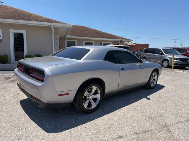 Used 2017 Dodge Challenger SXT RWD image 5