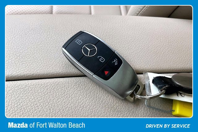 Used 2021 Mercedes-Benz GLC 300 image 35