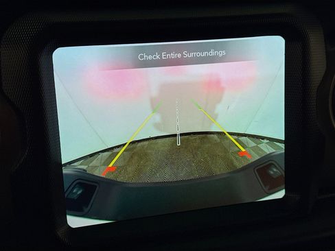 Used 2022 Jeep Gladiator Sport image 3