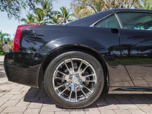 Used 2004 Cadillac XLR RWD image 54