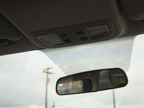 Used 2016 Honda Fit EX image 29