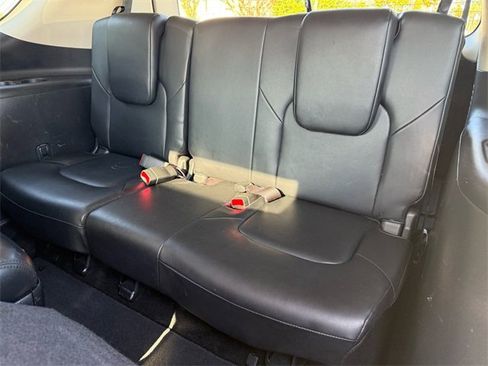 Used 2024 Nissan Armada SL w/ Captain's Chairs Package image 14