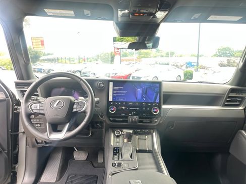 Used 2025 Lexus GX 550 w/ Accessory Package (Z1) AWD/4WD image 21
