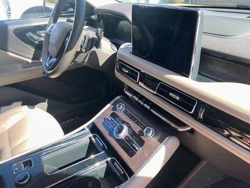 Used 2023 Lincoln Aviator Reserve w/ Elements Package Plus image 13