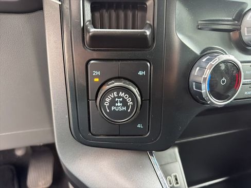 Used 2025 Ford F150 XLT w/ Equipment Group 301A Standard AWD/4WD image 17