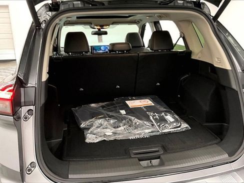 New 2026 Nissan Rogue Platinum w/ Platinum Premium Package image 40