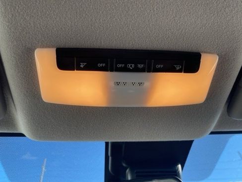 Used 2024 Nissan Versa S image 34