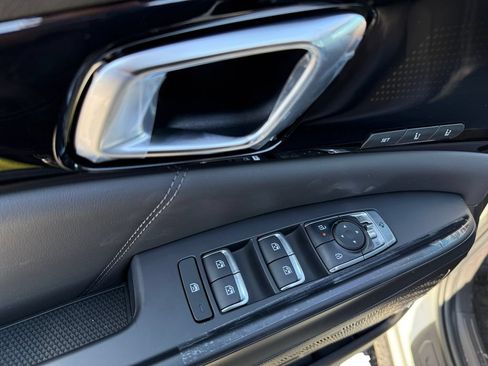 New 2026 Kia Carnival SX Prestige FWD image 11