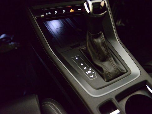 Certified 2025 Audi Q3 2.0T Premium w/ Convenience Package image 13