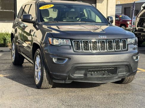 Used 2019 Jeep Grand Cherokee Laredo image 10
