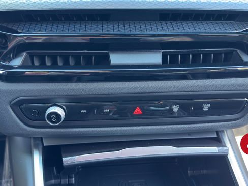 Used 2025 BMW M3 Competition w/ Executive Package image 15