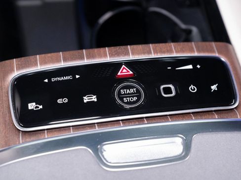 Certified 2023 Mercedes-Benz EQS 580 4MATIC Sedan image 23