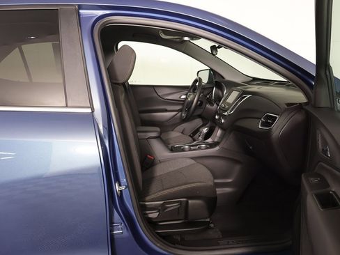 Used 2024 Chevrolet Equinox LT image 28