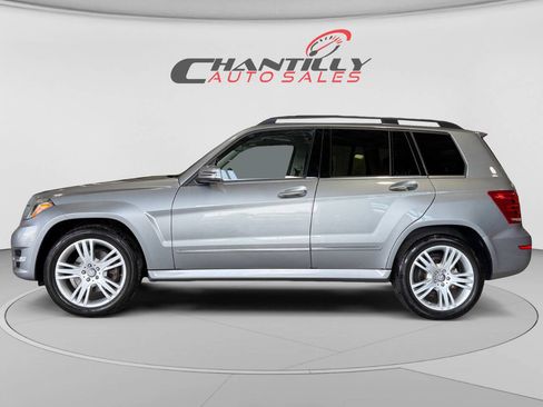 Used 2015 Mercedes-Benz GLK 350 4MATIC image 2