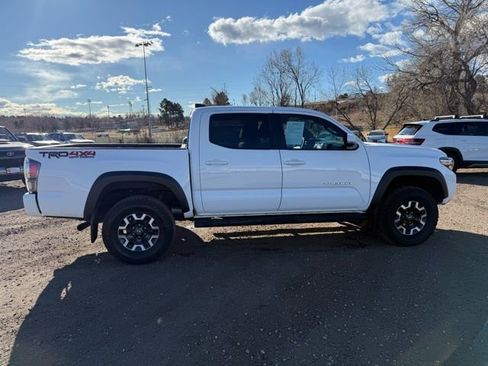 Used 2020 Toyota Tacoma TRD Off-Road w/ Technology Package image 7
