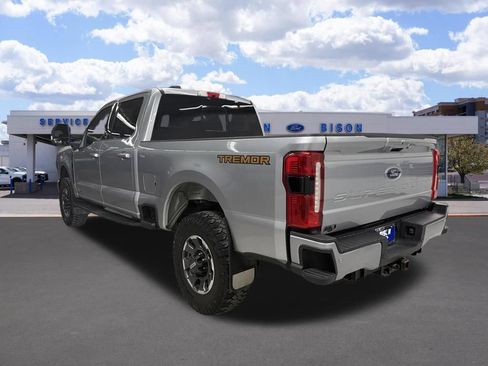 Used 2023 Ford F350 Lariat w/ Lariat Ultimate Package AWD/4WD image 5