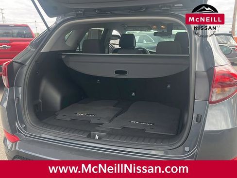 Used 2017 Hyundai Tucson SE image 30