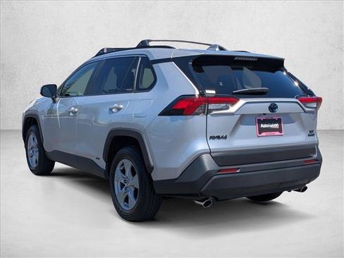Used 2024 Toyota RAV4 XLE w/ Convenience Package AWD/4WD image 8