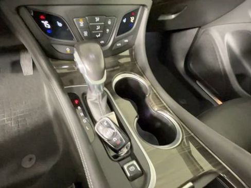 Used 2020 Buick Envision Essence AWD/4WD image 25