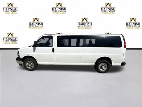 Used 2024 Chevrolet Express 3500 LT w/ LT Preferred Equipment Group RWD image 2