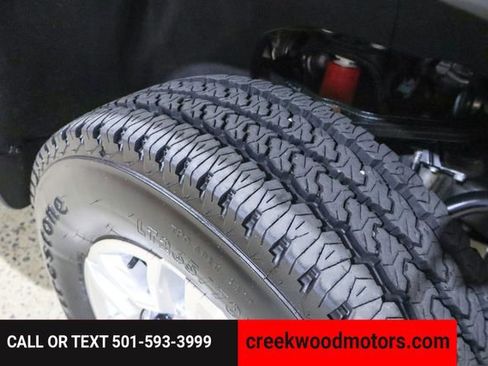 Used 2024 Chevrolet Silverado 2500 LT w/ Convenience Package image 37