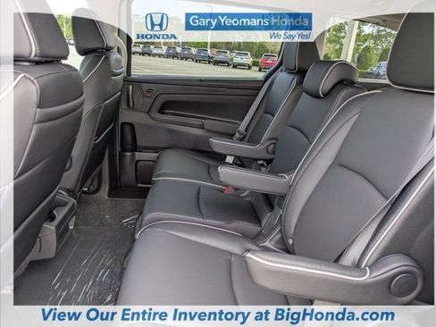 New 2026 Honda Odyssey Touring image 18