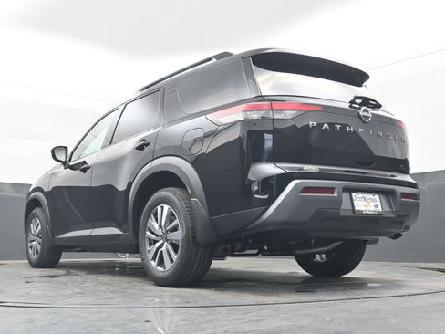 New 2026 Nissan Pathfinder SL FWD image 28