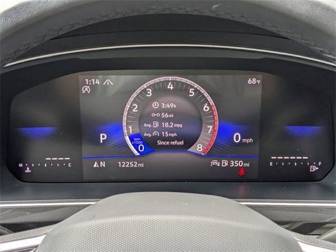 Certified 2024 Volkswagen Tiguan SE R-Line image 35