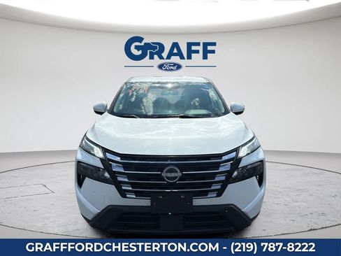 Used 2024 Nissan Rogue SV FWD image 12