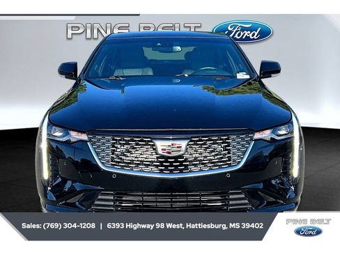 Used 2026 Cadillac CT4 Premium Luxury RWD image 3