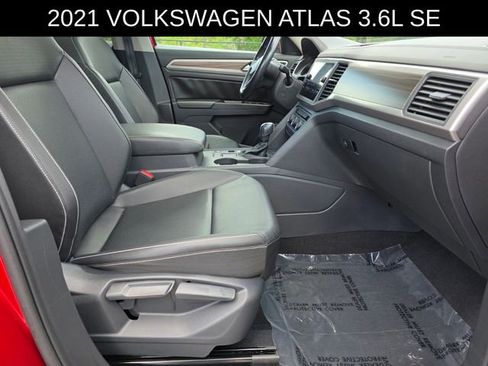 Used 2021 Volkswagen Atlas SE w/ Panoramic Sunroof Package FWD image 10