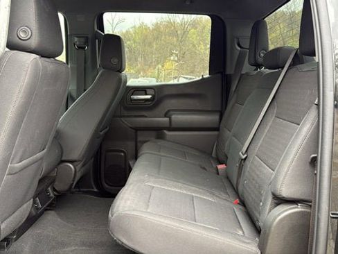 Used 2023 Chevrolet Silverado 1500 Custom Trail Boss w/ LPO, Dark Essentials Package AWD/4WD image 24