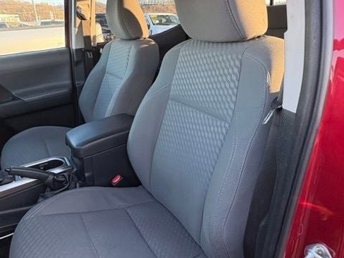 Used 2021 Toyota Tacoma SR5 image 43