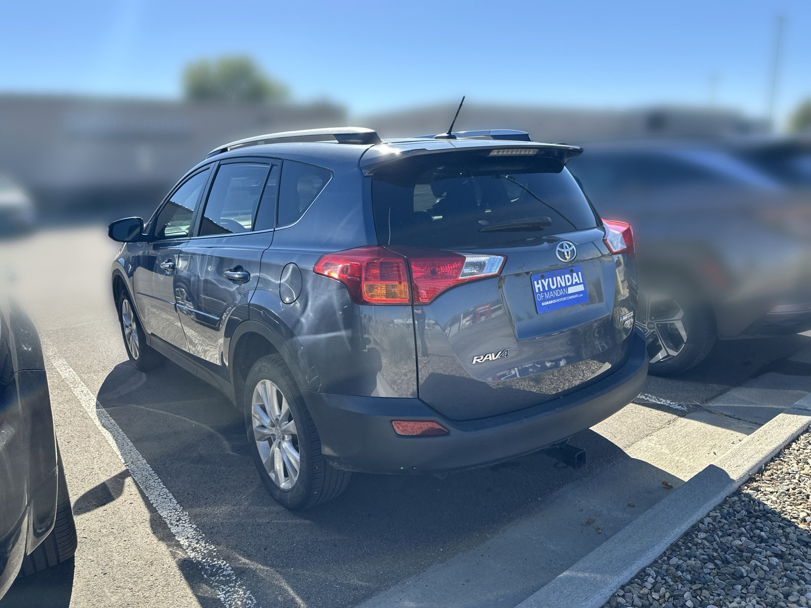 Used 2014 Toyota RAV4 Limited AWD/4WD image 4