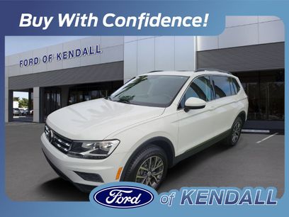 Used 2020 Volkswagen Tiguan SE w/ Panoramic Sunroof Package