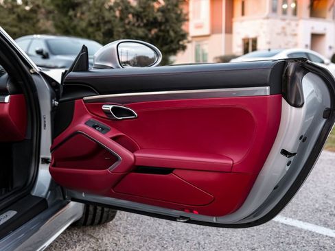 Used 2022 Porsche 718 Cayman image 46