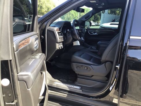 Used 2022 Chevrolet Tahoe LT RWD image 5
