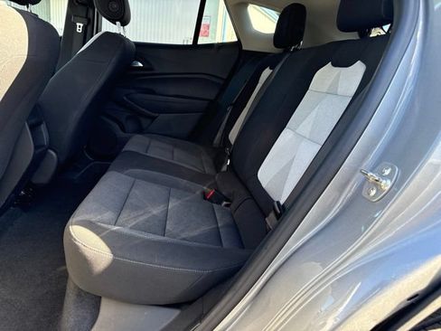Used 2024 Chevrolet Trax LS w/ Driver Confidence Package FWD image 10