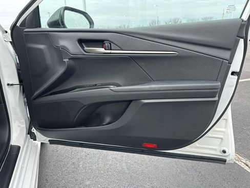 Certified 2025 Toyota Camry SE image 10