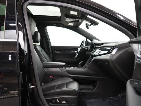 Used 2021 Cadillac XT6 Premium Luxury image 10