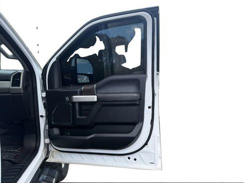 Used 2020 Ford F250 Lariat w/ Lariat Ultimate Package AWD/4WD image 24