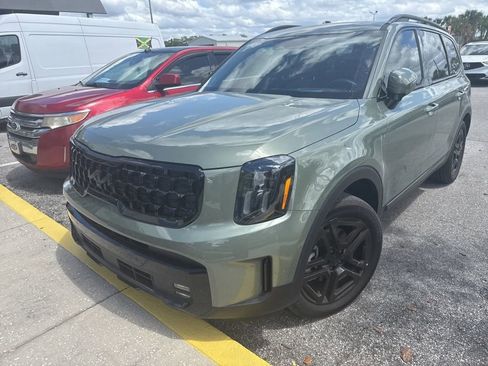 Certified 2025 Kia Telluride SX Prestige X-Line image 3