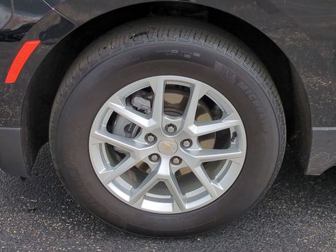 Certified 2023 Chevrolet Equinox LS w/ LS Convenience Package FWD image 31
