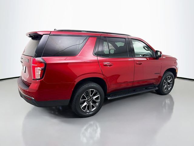 Used 2022 Chevrolet Tahoe Z71 w/ Luxury Package AWD/4WD image 7