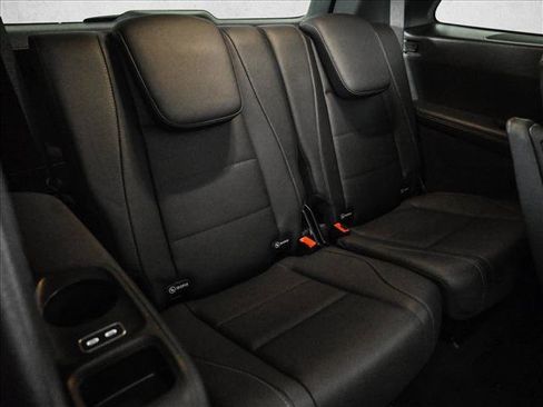 Used 2025 Mercedes-Benz GLS 450 4MATIC w/ AMG Line Exterior image 23