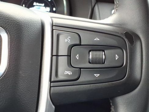 Used 2023 GMC Yukon SLE w/ Gmc Pro Safety Plus Package image 25