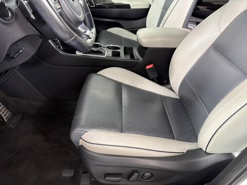 Used 2018 Kia Sportage EX w/ EX Sport Appearance Package FWD image 11