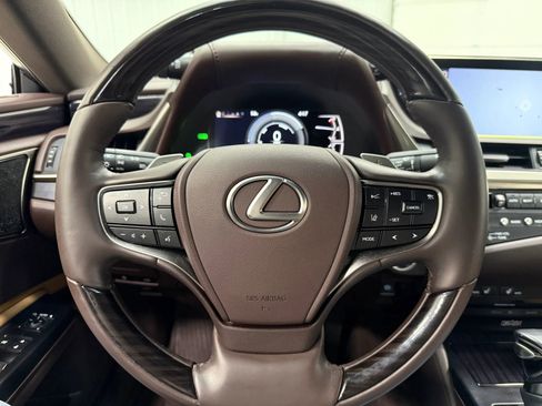 Used 2021 Lexus ES 300h w/ Premium Package FWD image 19